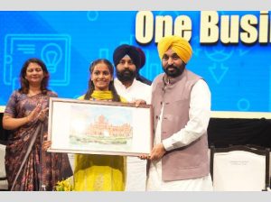 केजरीवाल और सीएम मान ने राज्य को रोजगार देने वाला राज्य बनाने के लिए उद्यमिता मानसिकता पाठ्यक्रम (EMC) की शुरुआत की