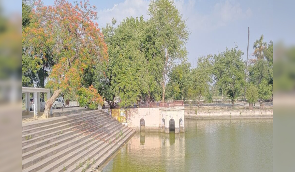 क्या आप जानते है ‘भरत कुंड’ का इतिहास? भगवान राम के वनवास जाने के बाद यहीं से…