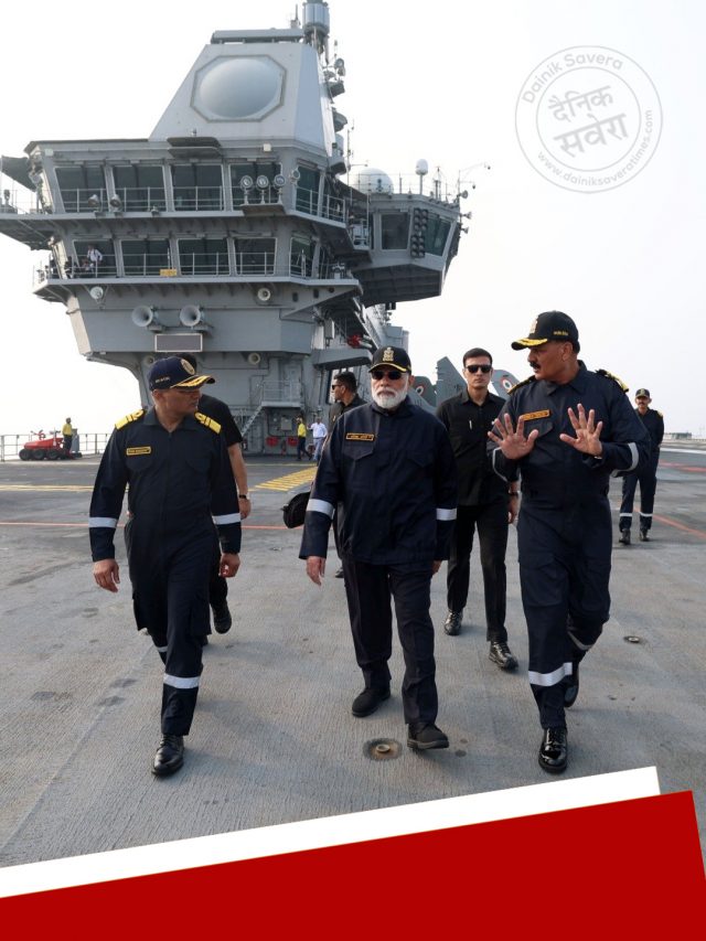 PM मोदी ने INS विक्रांत पर जवानों के साथ दिवाली मनाई