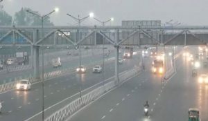 दिवाली से पहले दिल्ली की हवा में घुला जहर, 300 के करीब पहुंचा AQI