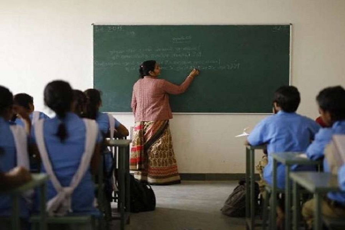 हिमाचल में SMC शिक्षकों को मिलेगा नियमित होने का मौका, 1,427 पदों पर होगी LDR परीक्षा