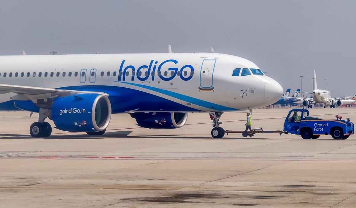 हवा में था विमान, तभी टैंक से लीक होने लगा फ्यूल… Indigo फ्लाइट की कराई गई इमरजेंसी लैंडिंग 