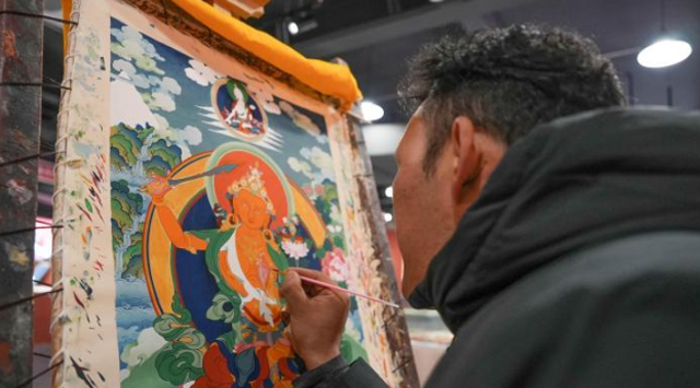 शीत्सांग ग्रामीण पुनर्जीवन उत्पाद प्रदर्शन केंद्र ल्हासा में शुरू
