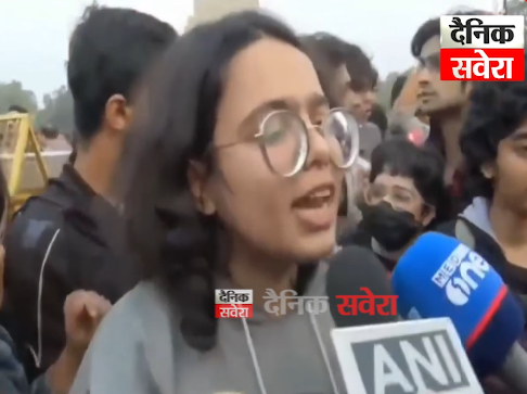 दिल्ली में बढ़ते प्रदूषण के कारण लोगों का पारा स्तर गया बढ़