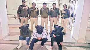 पिता-पुत्र की हत्या मामले में पुलिस ने मुख्य आरोपी व उसके 2 साथियों को रिमांड पर लिया