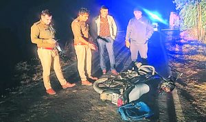 ऑनर कीलिंग मामले में आरोपियों की पुलिस के साथ मुठभेड़, गोली लगने से 4 आरोपी घायल