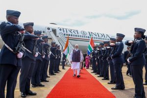 G20 समिट के लिए जोहान्सबर्ग पहुंचे PM मोदी, बोले- महत्वपूर्ण बातचीत का इंतजार