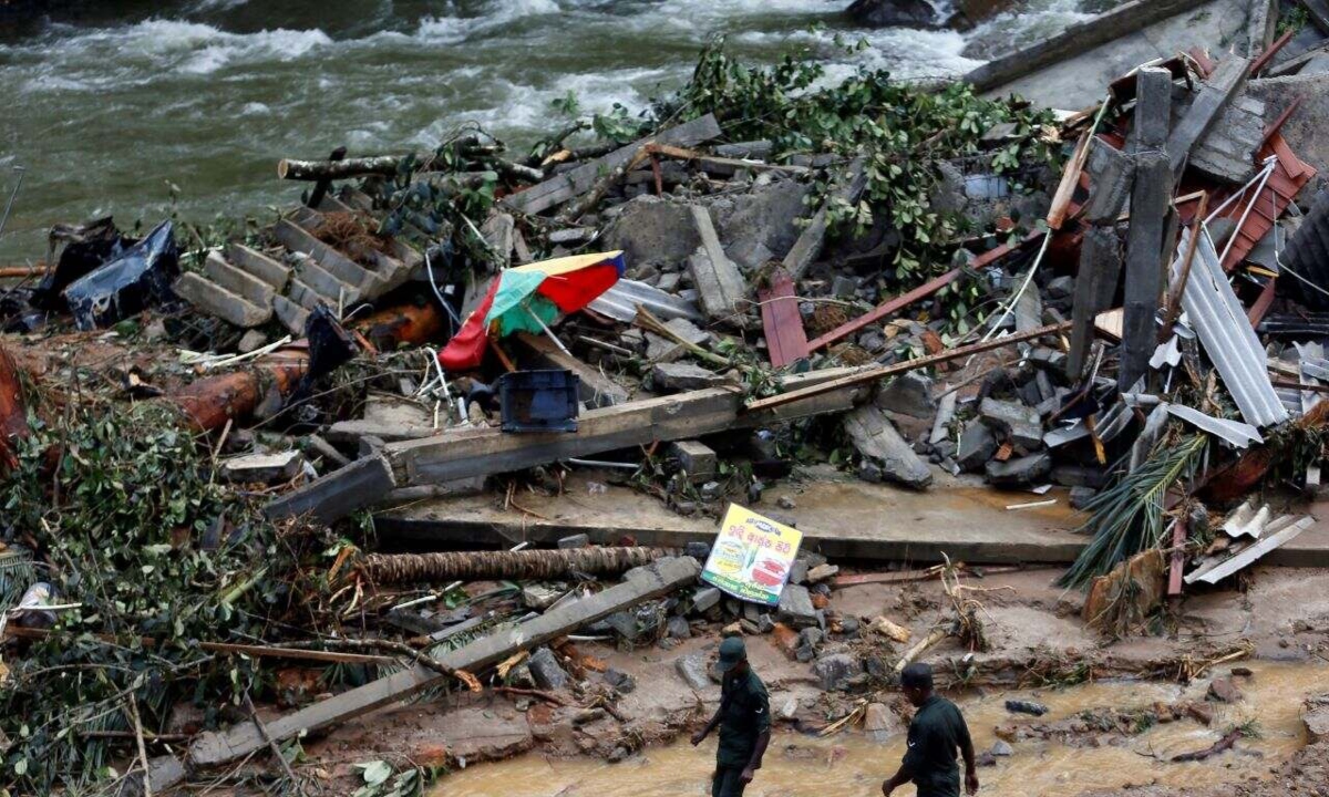 साइक्लोन दित्वाह: श्रीलंका में मचाई तबाही, 123 लोगों की मौत, भारत में जारी ALERT
