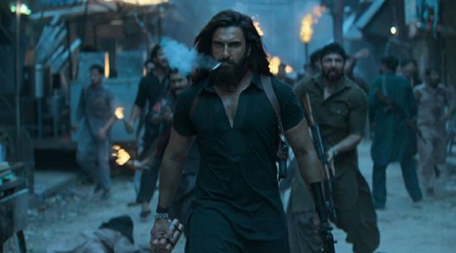 धुरंधर’ का ट्रेलर आउट: Ranveer Singh को देख फैंस ने लुटाया प्यार