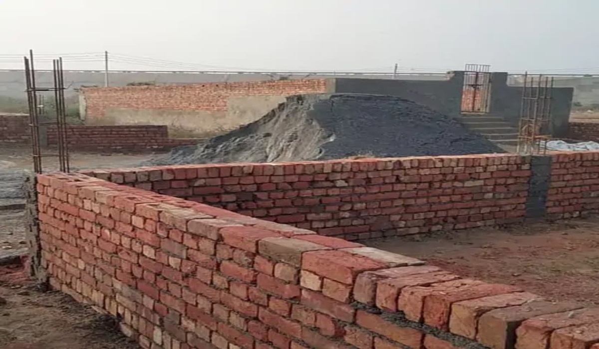 करनाल में तीन अवैध कॉलोनियों पर बड़ी कार्रवाई, सड़कें–डीपीसी तोड़ी