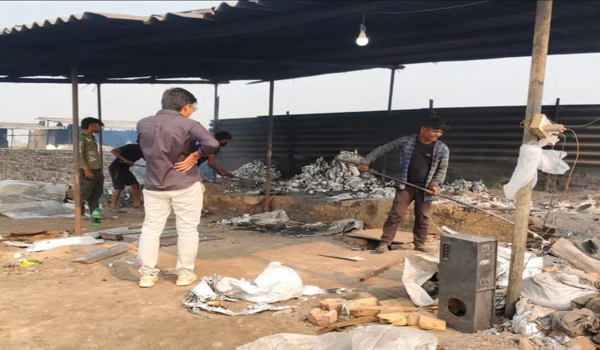 जसौर खेड़ी में खेतों से उठा जहरीला धुआं, बोर्ड ने तोड़ी पांच भट्ठियां