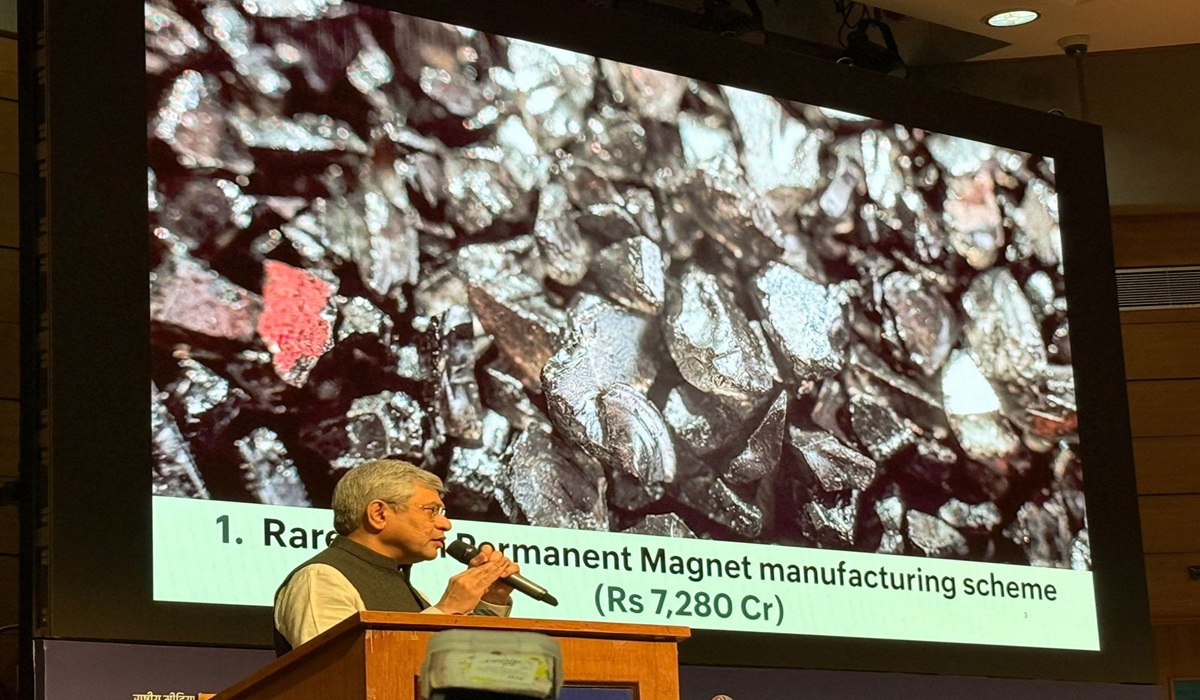 रेयर अर्थ मैग्नेट मैन्युफैक्चरिंग को बड़ा बढ़ावा, कैबिनेट ने 7,280 करोड़ रुपये की स्कीम को मंजूरी दी