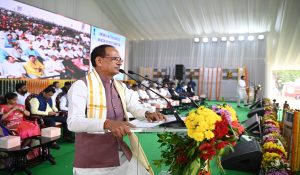 प्रधानमंत्री आवास योजना के अंतर्गत आंध्र प्रदेश में प्रत्येक गरीब परिवार को पक्के मकान दिए जाएंगे: शिवराज सिंह