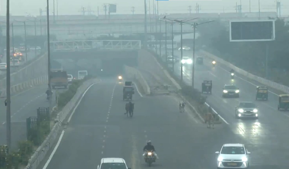 दिल्ली की हवा में घुला जहर, 427 पहुंचा AQI, सुप्रीम कोर्ट ने सरकार से मांगा जवाब