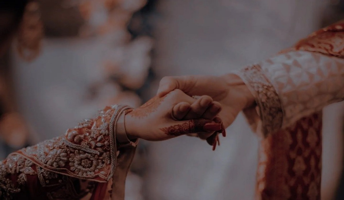 शादी से पहले दूल्हे ने ससुर के हाथ में थमाई डिमांडों की ऐसी लिस्ट, पढ़ते ही रो पड़ा लड़की का पिता