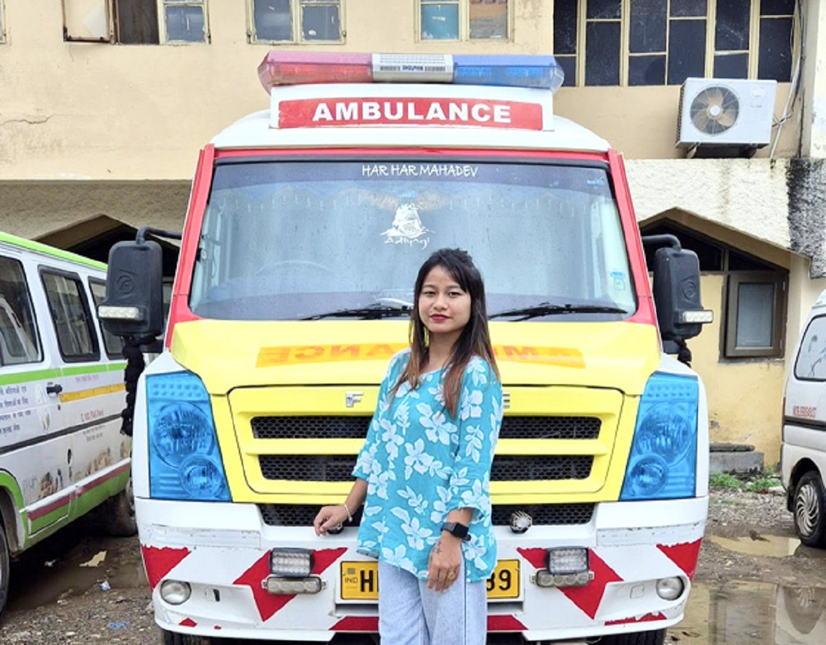 भाई को सड़क हादसे में खोने के बाद एंबुलेंस ड्राइवर बनीं अंजू, अब तक बचा चुकी है कई मरीजों की जान