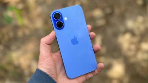iPhone 16 पर बंपर डिस्काउंट, बस इतनी रह गई कीमत