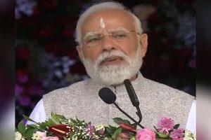 ‘पूरा विश्व एक परिवार’, पीएम मोदी ने सत्य साईं बाबा को ‘वसुधैव कुटुम्बकम’ का प्रतीक बताया