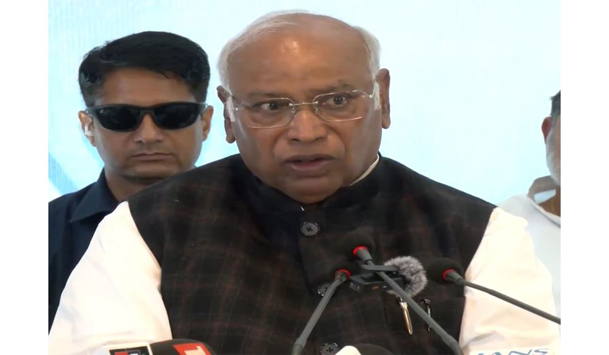 ‘NDA ने बिहार को बदहाल कर दिया, झूठों को सबक सिखाएगी जनता’, खड़गे का जोरदार हमला