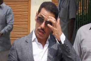 रॉबर्ट वाड्रा की बढ़ी मुश्किलें, मनी लॉन्ड्रिंग मामले में ED ने दाखिल की चार्जशीट