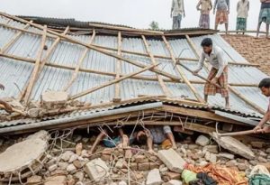 बिहारः मकान की छत गिरने से एक ही परिवार के पांच लोगों की मौत, मचा कोहराम