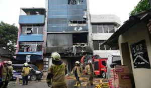 Indonesia: जकार्ता में 7 मंजिला बिल्डिंग में भीषण आग, 15 महिलाओं समेत 20 लोगों की मौत