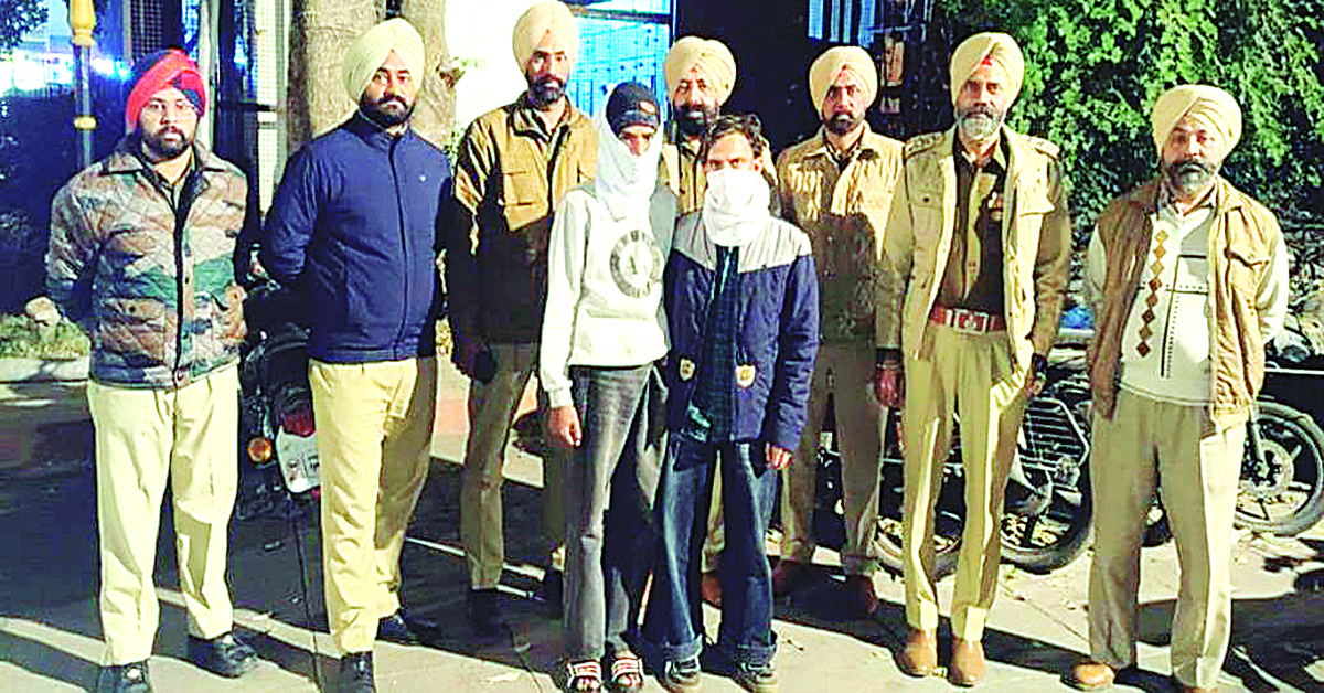 कटरा परजा में लूट का विरोध करने पर की गई थी जूता दुकानदार की हत्या, 2 गिरफ्तार