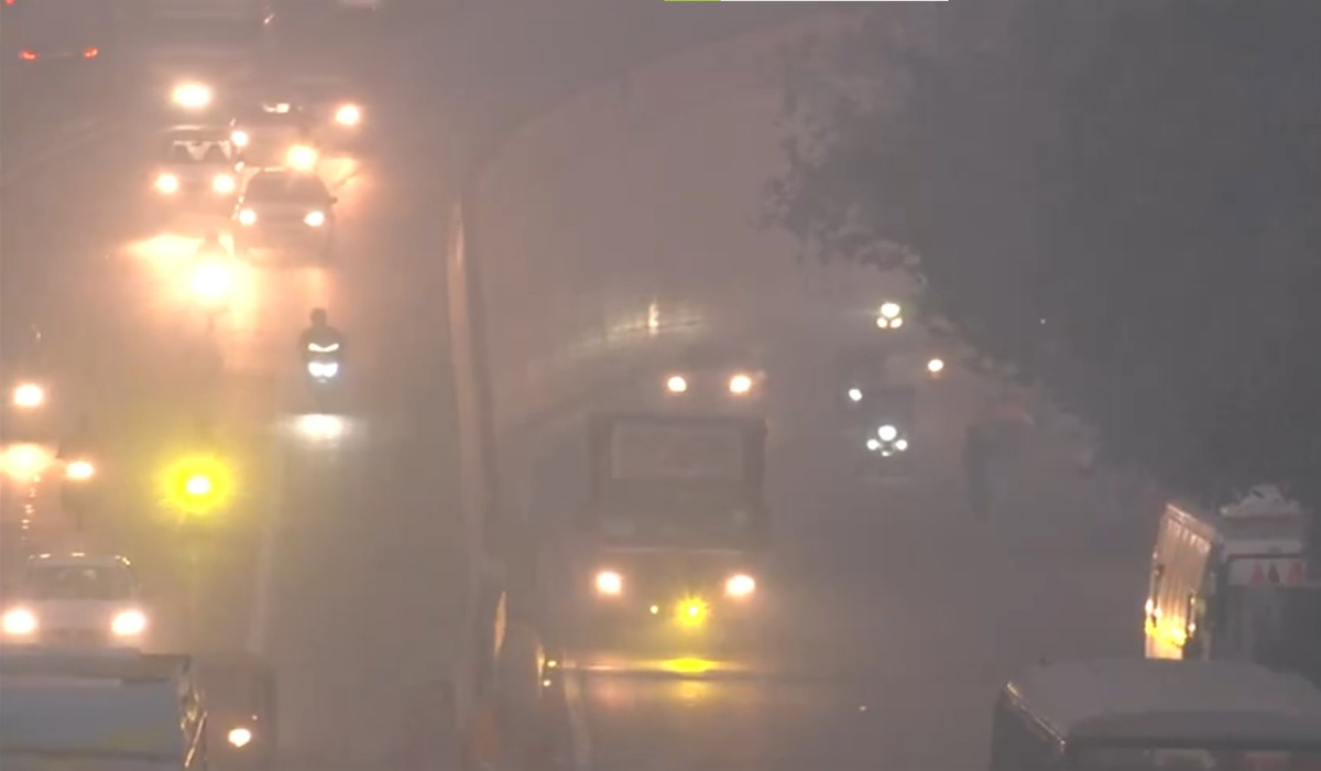 Delhi AQI: दिल्ली की हवा की क्वालिटी हुई ‘बहुत खराब’, AQI बढ़कर 386 पंहुचा