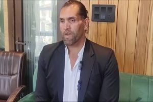 हिमाचल: ग्रेट खली के जमीन विवाद ने पकड़ा तूल, एसडीएम ने दी निष्पक्ष जांच की गारंटी