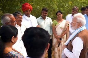 ‘छोटे हिस्से से प्राकृतिक खेती शुरू करें, नतीजे देखकर फिर बढ़ाएं’, किसानों को पीएम मोदी की सलाह