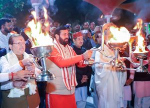 Haryana News: गीता महोत्सव में CM सैनी ने सरोवर में किया ‘दीपदान’, बोले- बहुत गर्व की बात…