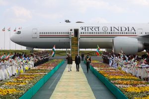 पीएम मोदी अदीस अबाबा पहुंचे, एयरपोर्ट पर इथियोपिया के पीएम ने किया स्वागत