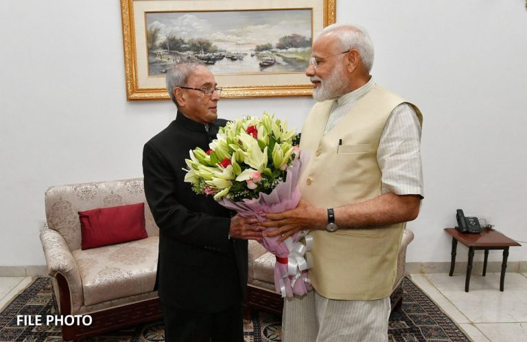 Pranab Mukherjee vs pm modi