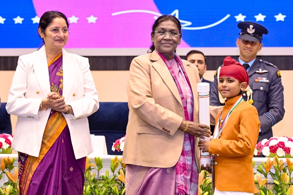कौन है पंजाब का नन्हा वीर श्रवण कुमार, जिसने ऑपरेशन सिंदूर में सेना की मदद, अब राष्ट्रपति से मिला बड़ा सम्मान