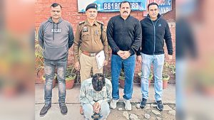एंटी नारकोटिक सेल टीम ने 21 ग्राम हेरोइन के साथ व्यक्ति किया गिरफ़्तार