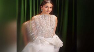 Rakul Preet Fashion: रकुल प्रीत ने व्हाइट ड्रेस में बिखेरा जलवा, देखें तस्वीरें