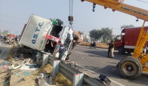 पलक झपकते ही आंखों के सामने तबाही का मंजर, NH-44 पर मची चीख पुकार