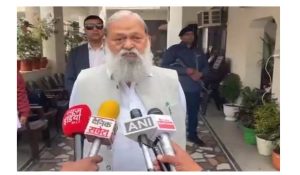 Haryana News : हाईटेंशन तार से मुक्त होंगे स्कूल और अस्पताल : विज