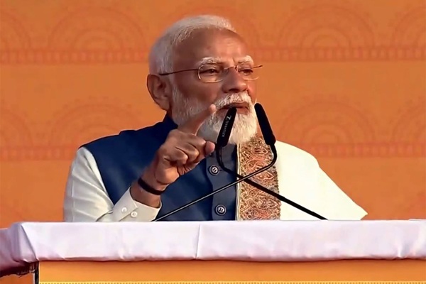 पीएम मोदी बोले- वो दिन दूर नहीं, जब यूपी का डिफेंस कॉरिडोर दुनिया भर में जाना जाएगा