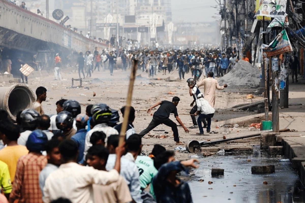Bangladesh में दो युवकों की हत्या के बाद डरा हिंदू समुदाय, भारत से लगाई मदद की गुहार