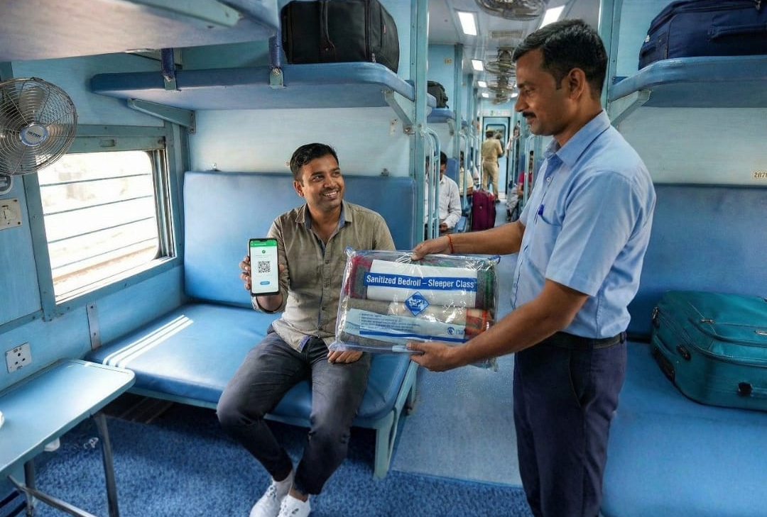 रेलवे की बड़ी पहलः स्लीपर कोच में भी मिलेगी बेडरोल की सुविधा, जानें कितने रुपये करने पड़ेंगे खर्च