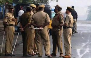 पिता ने तीन बेटियों सहित की आत्महत्या, इलाके में मचा हड़कंप
