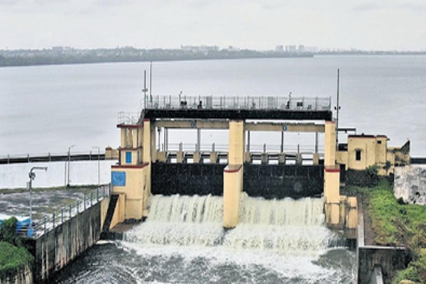 Flood: इस राज्य पर मंडरा रहा है बाढ़ का खतरा, जलाशय भरे, निचले इलाके के लोगों को आदेश जारी