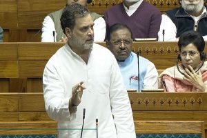 ‘सभी संस्थाओं पर कब्जा करना चाहता है संघ’, लोकसभा में RSS पर राहुल गांधी का बड़ा हमला