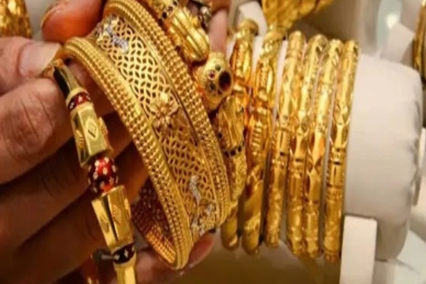 Gold & Silver Price: सोने की कीमतों में गिरावट तो चांदी में 4,887 रुपए की बढ़त, जानें इस सप्ताह कीमतों में कितनी आई गिरावट