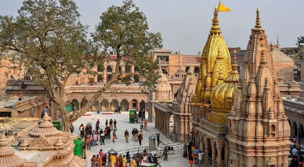 Shri Kashi Vishwanath Temple में उमड़ा श्रद्धालुओं का सैलाब, साल 2025 में 7.25 करोड़ लोगों ने किए दर्शन
