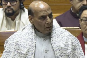 Vande Mataram: ‘कांग्रेस ने वंदे मातरम को अपमानित किया’, राष्ट्रीय गीत की अनदेखी पर भड़के राजनाथ सिंह