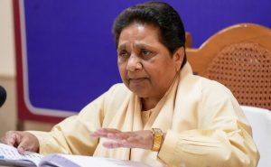 मायावती ने आकाश आनंद को बसपा से किया बाहर, 10 प्वाइंट्स में बताई वजह