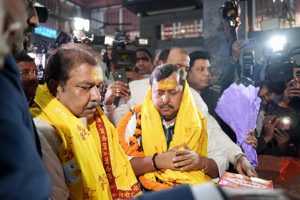 भाजपा के नवनियुक्त राष्ट्रीय कार्यकारी अध्यक्ष नितिन नबीन पहुंचे महावीर मंदिर