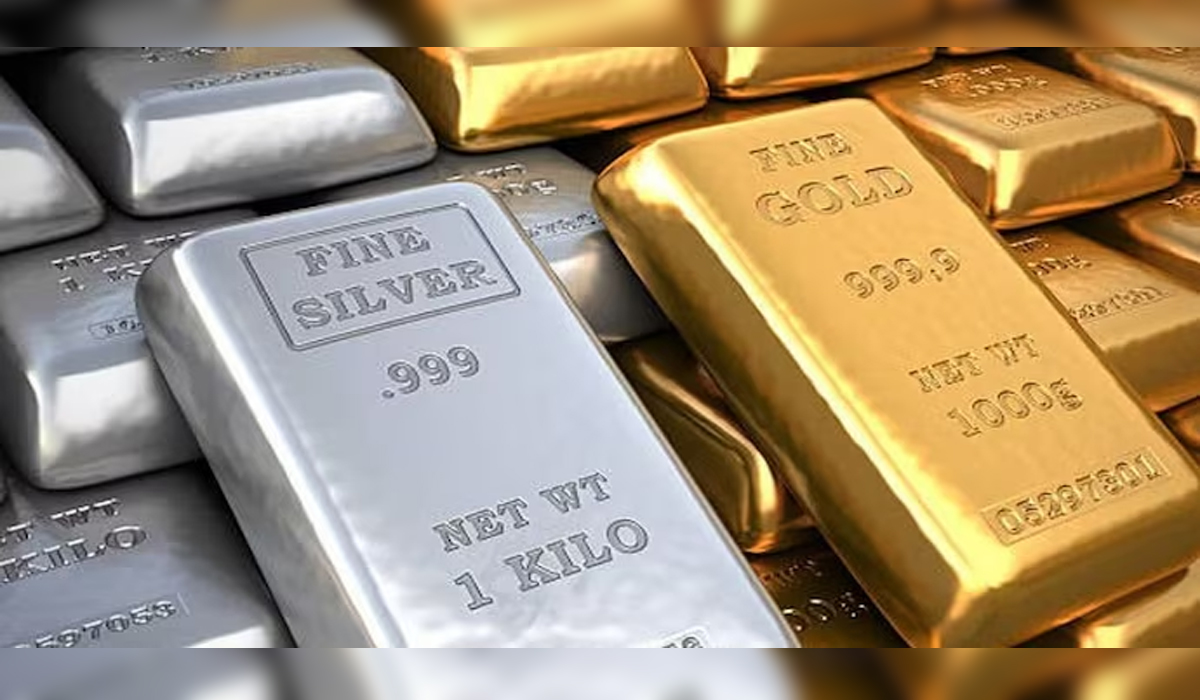 Silver Price: हवा से बातें कर रहीं ‘चांदी की कीमतें’, 2.06 लाख के पार हुई कीमतें